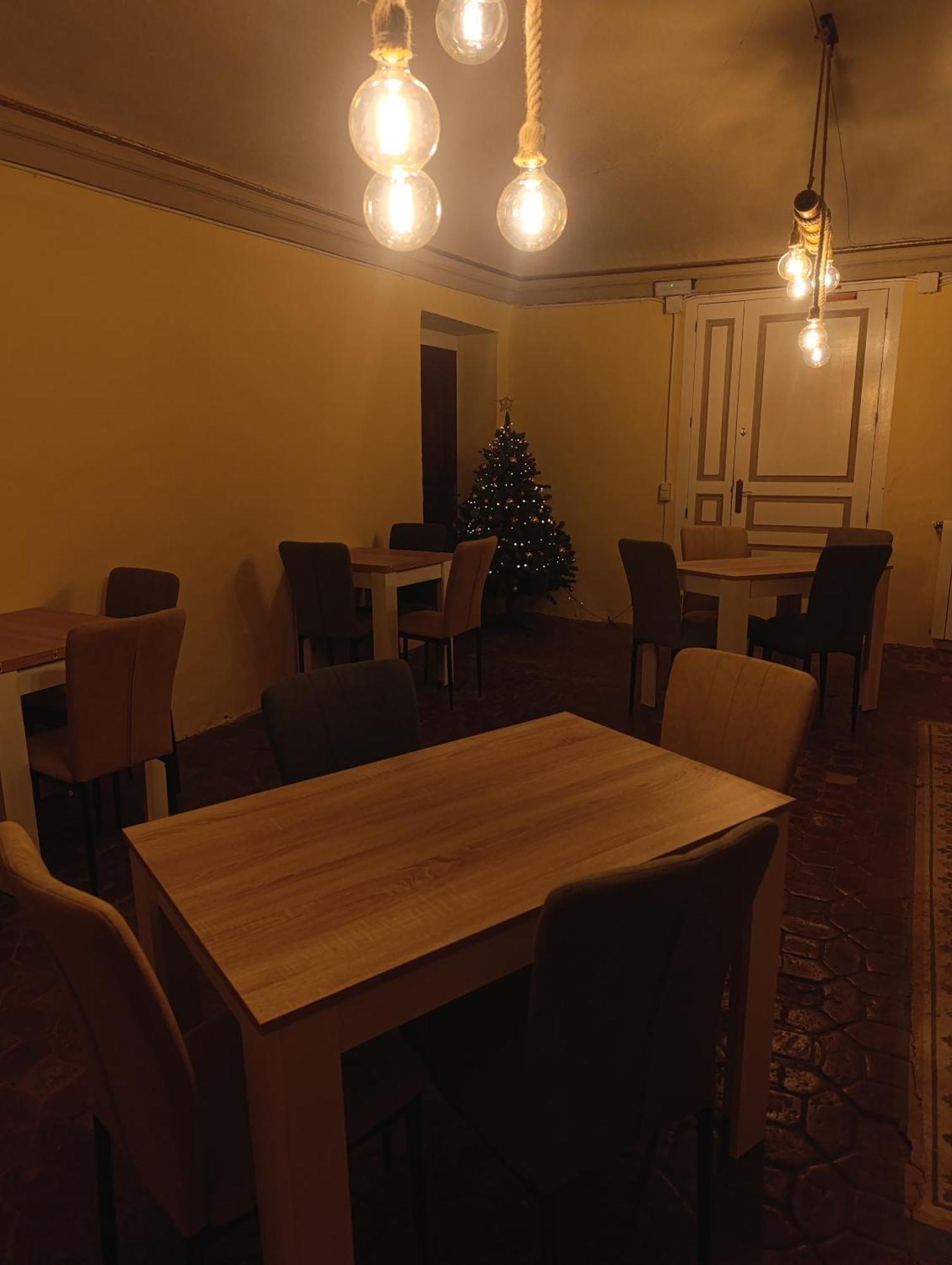 Mas Pitre Panzió Besalú Kültér fotó