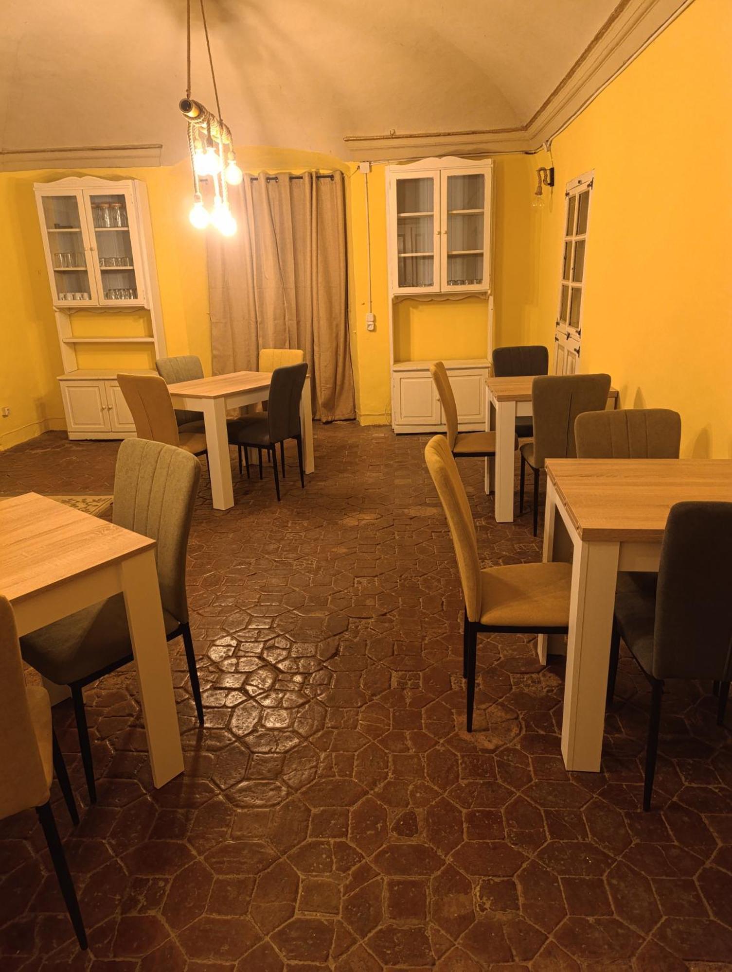 Mas Pitre Panzió Besalú Kültér fotó