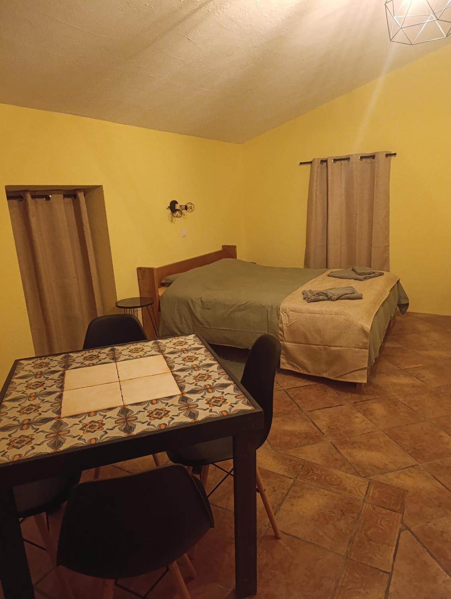 Mas Pitre Panzió Besalú Kültér fotó